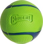 Chuckit Sniff Fetch Ball Jordnötssmör M